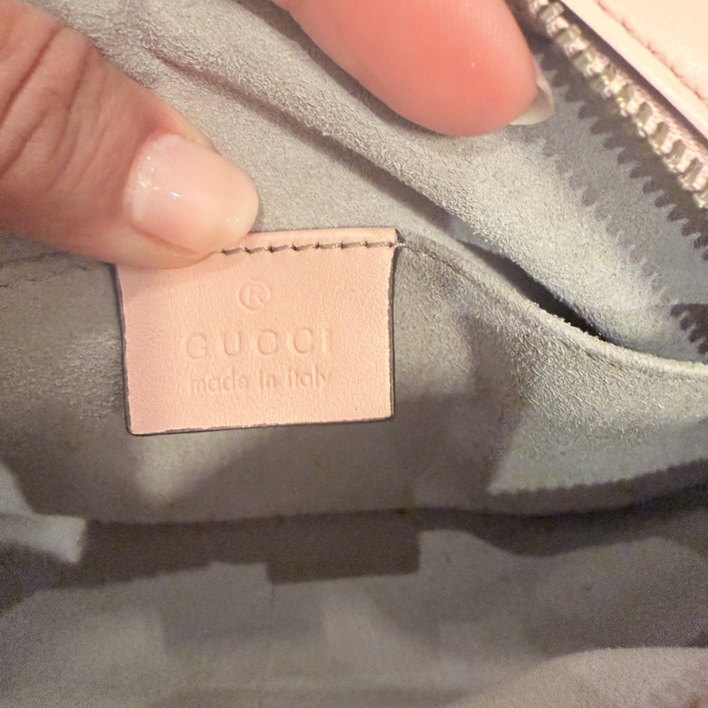 Gucci Pale Pink Chevron Quilted Leather Crossbody with Gold GG - Picture 3 of 6